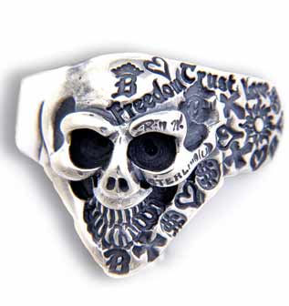 Small Graffiti Good Luck Skull Ring w/5050